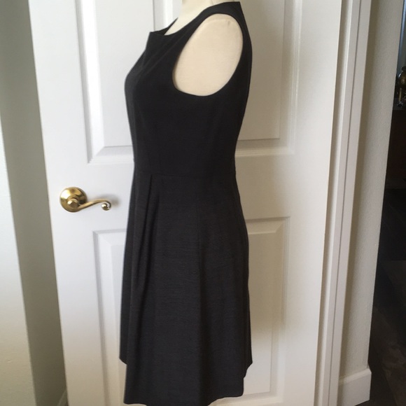 Final sale Theory size 2 wool blend charcoal gray dress. - Picture 3 of 12